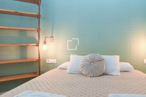 Apartament w Barcelona, Hiszpania 3 sypialnie, 160 mkw. nr 150830 – zdjęcie 9