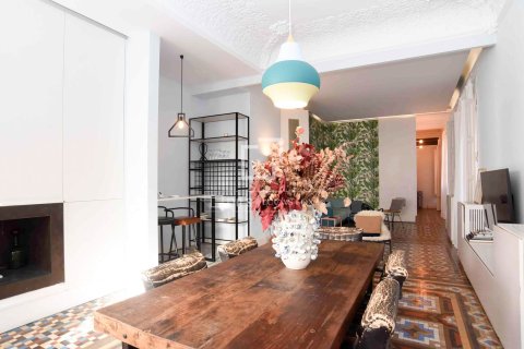 Apartament w Barcelona, Hiszpania 3 sypialnie, 160 mkw. nr 150830 – zdjęcie 21