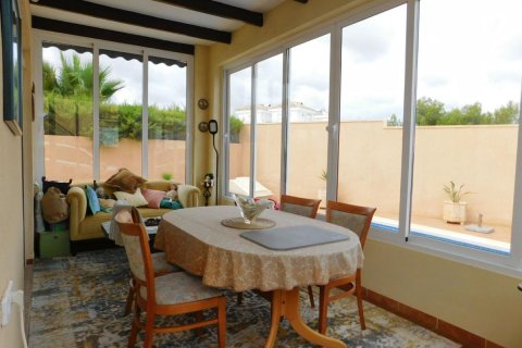 Villa for sale Cabo Roig, Alicante, Spain 2 bedrooms, 72 sq.m. No. 113010 - photo 8