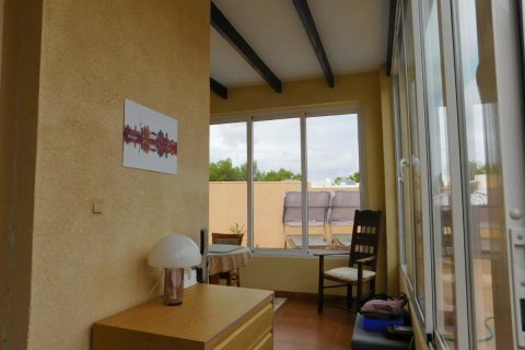 Villa for sale Cabo Roig, Alicante, Spain 2 bedrooms, 72 sq.m. No. 113010 - photo 7
