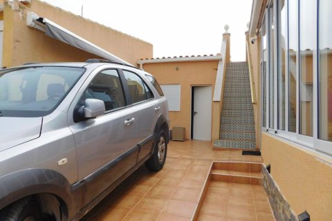 Villa for sale Cabo Roig, Alicante, Spain 2 bedrooms, 72 sq.m. No. 113010 - photo 6