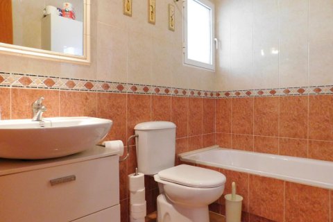 Huvila myytävänä San Miguel de Salinas, Alicante, Espanja, 3 makuuhuonetta, 135 m2 No. 113002 - kuva 25
