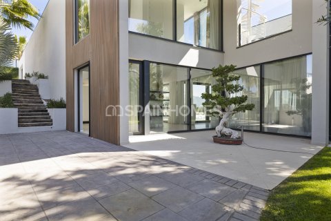 Willa w Benahavis, Malaga, Hiszpania 5 sypialni, 345 mkw. nr 155338 – zdjęcie 13