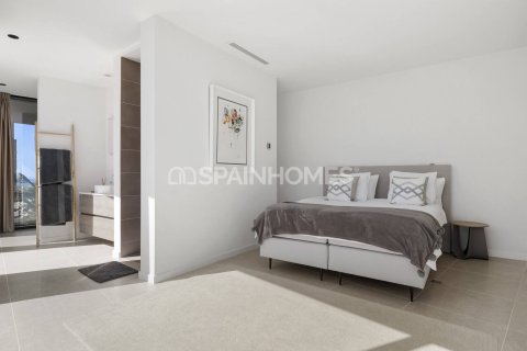 Willa w Benahavis, Malaga, Hiszpania 5 sypialni, 345 mkw. nr 155338 – zdjęcie 30