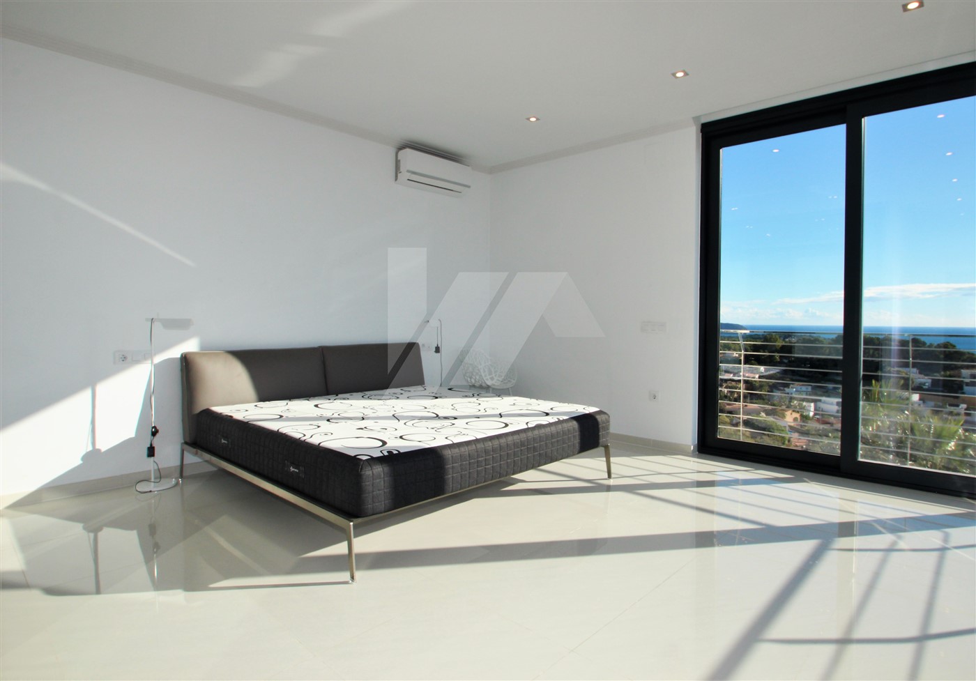Villa i Benissa, Alicante, Spanien 4 sovrum, 542 kvm. Nr. 64570