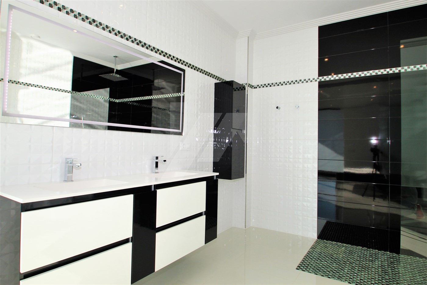 Villa i Benissa, Alicante, Spanien 4 sovrum, 542 kvm. Nr. 64570