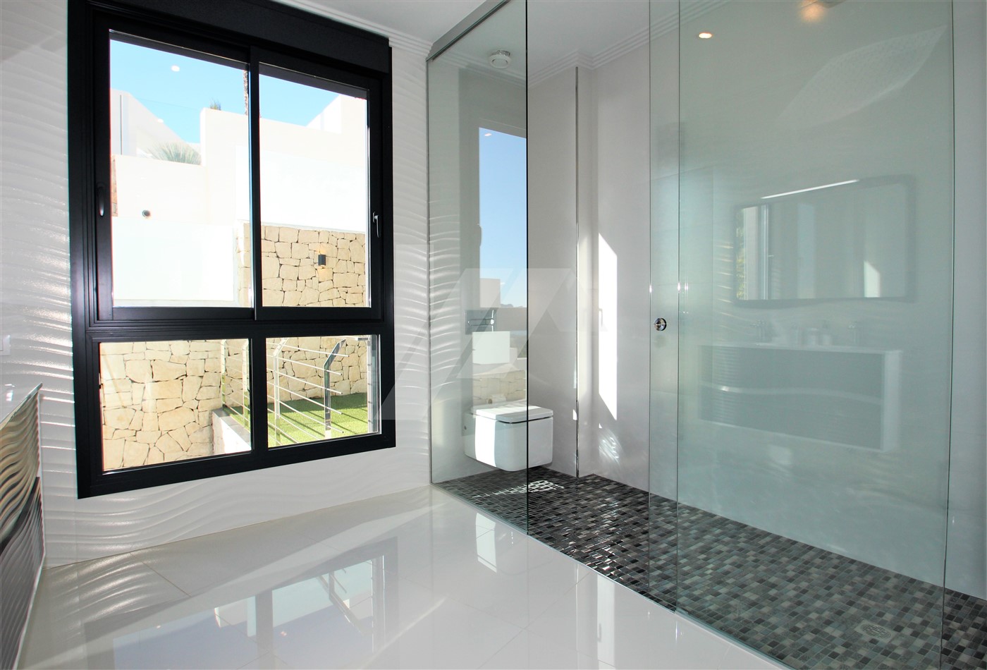 Villa i Benissa, Alicante, Spanien 4 sovrum, 542 kvm. Nr. 64570