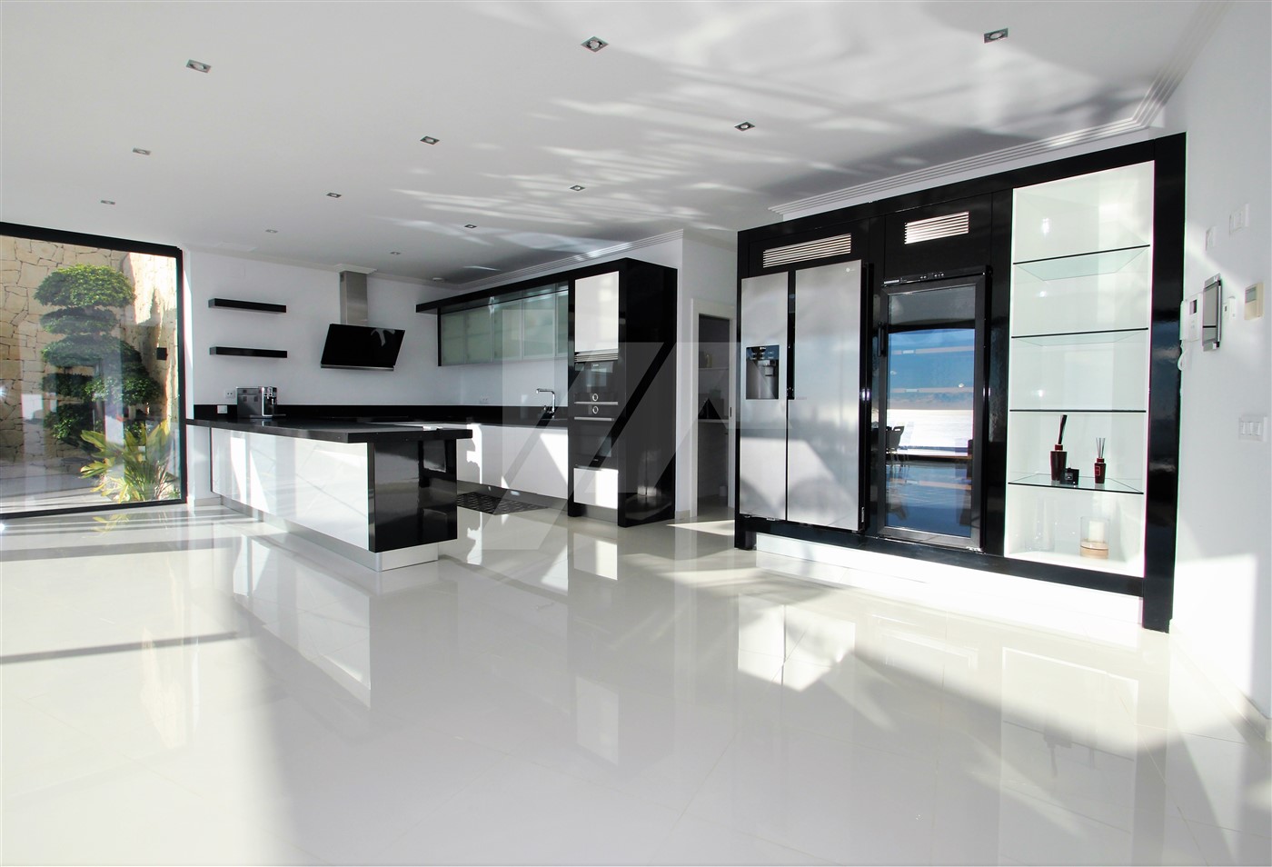 Villa i Benissa, Alicante, Spanien 4 sovrum, 542 kvm. Nr. 64570