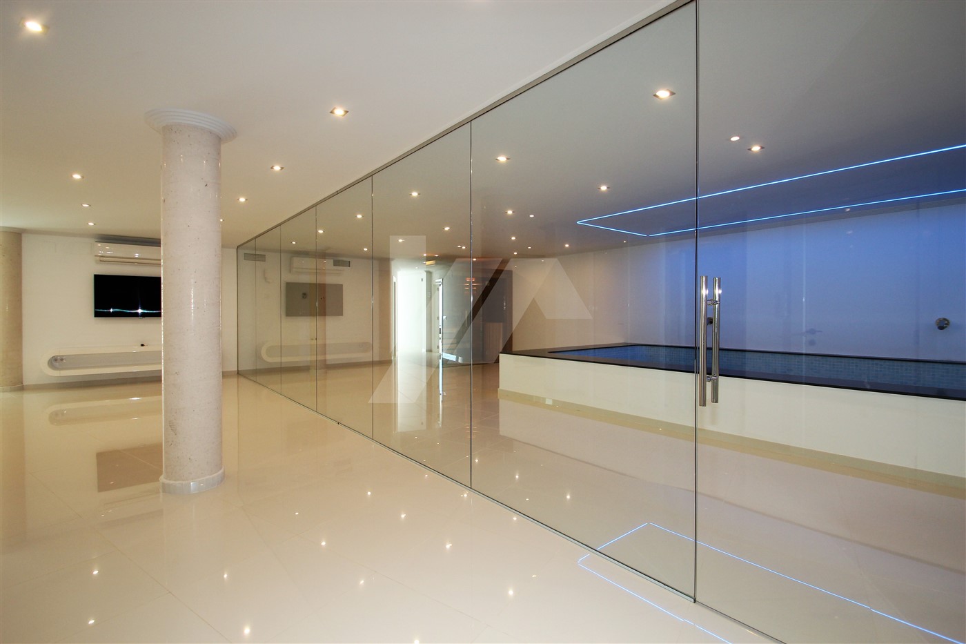 Villa i Benissa, Alicante, Spanien 4 sovrum, 542 kvm. Nr. 64570