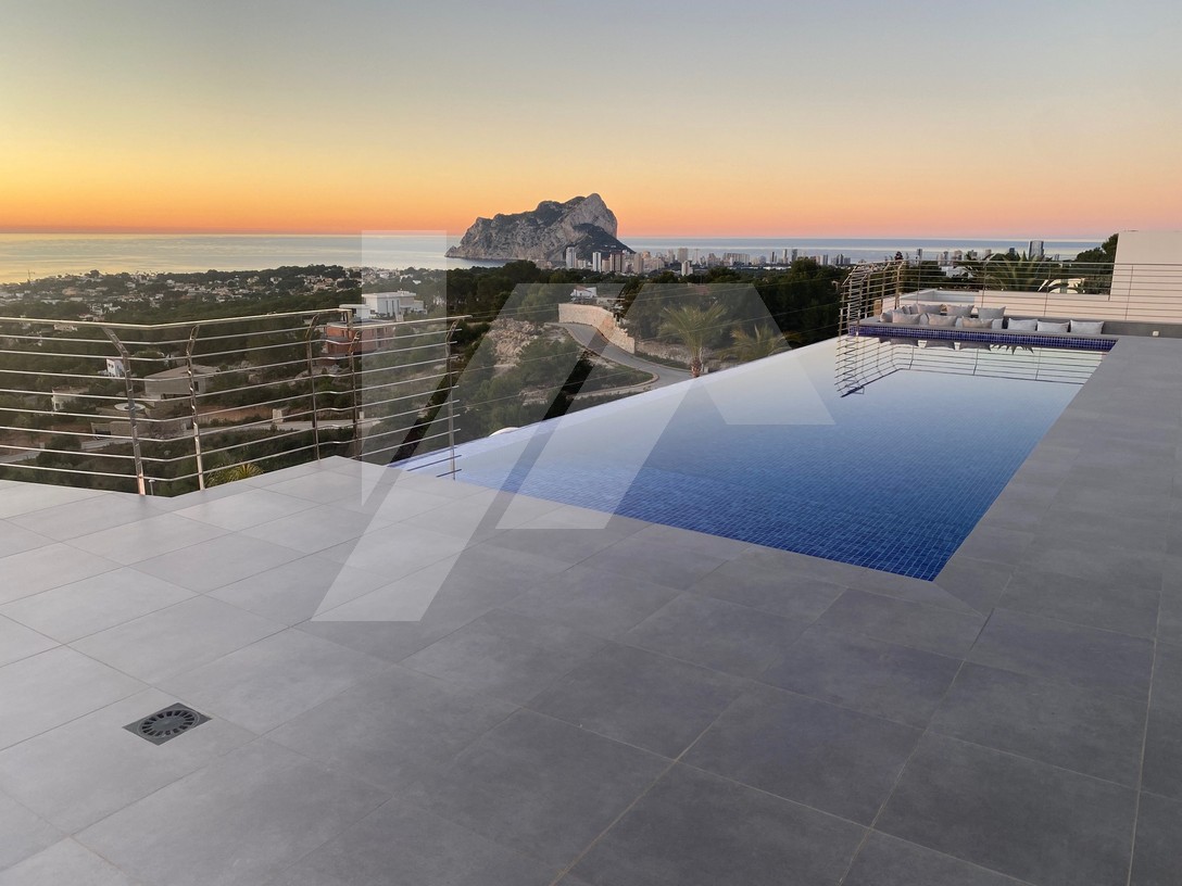 Villa i Benissa, Alicante, Spanien 4 sovrum, 542 kvm. Nr. 64570