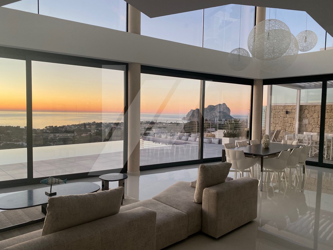 Villa i Benissa, Alicante, Spanien 4 sovrum, 542 kvm. Nr. 64570