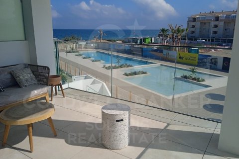 Продажа пентхауса в Дения, Аликанте, Испания 2 спальни, 80м2 №160232 - фото 3