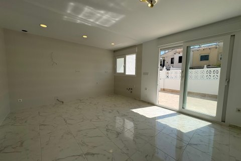 Townhouse à vendre Torrevieja, Alicante, Espagne, 3 chambres, 78 m2 No. 137825 - photo 4
