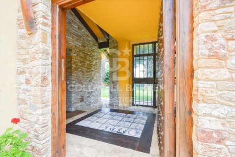 House for rent in Sant Andreu de Llavaneres, Barcelona, Spain 8 bedrooms, 486 sq.m. No. 160497 - photo 13