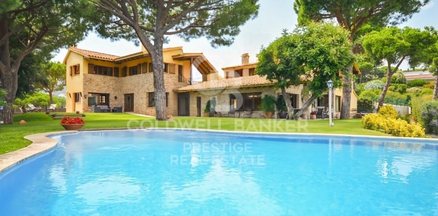 House in Sant Andreu de Llavaneres, Barcelona, Spain 8 bedrooms, 486 sq.m. No. 160497