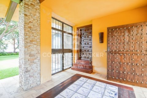 House for rent in Sant Andreu de Llavaneres, Barcelona, Spain 8 bedrooms, 486 sq.m. No. 160497 - photo 11