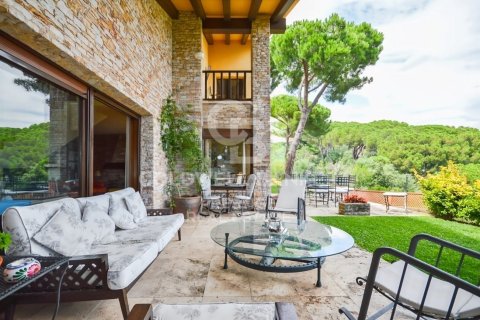 House for rent in Sant Andreu de Llavaneres, Barcelona, Spain 8 bedrooms, 486 sq.m. No. 160497 - photo 29