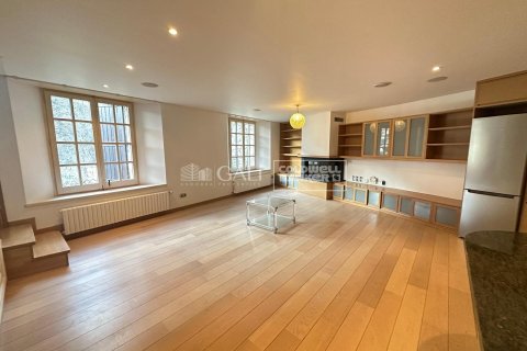 Casa in affitto a Principado De Andorra (Ninguna Poblacion Tiene C.P.), Lleida, Spagna 3 camere da letto, 230 mq. N° 160500 - foto 1