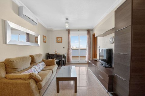 Wohnung zum Verkauf in Torrevieja, Alicante, Spanien 3 Schlafzimmer, 92 m2 Nr. 189474 - Foto 2
