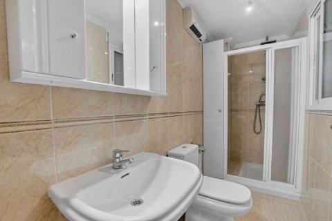 Wohnung zum Verkauf in Torrevieja, Alicante, Spanien 3 Schlafzimmer, 92 m2 Nr. 189474 - Foto 16