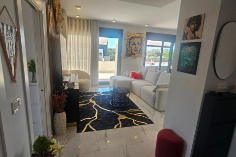 Huoneisto myytävänä La Florida, Alicante, Espanja, 4 makuuhuonetta, 270 m2 No. 189477 - kuva 12
