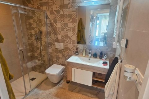 Huoneisto myytävänä La Florida, Alicante, Espanja, 4 makuuhuonetta, 270 m2 No. 189477 - kuva 16
