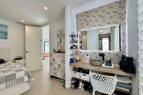 Villa en venta en San Miguel de Salinas, Alicante, España 3 dormitorios, 90 m2 No. 189476 - foto 11
