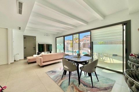 Villa en venta en San Miguel de Salinas, Alicante, España 3 dormitorios, 90 m2 No. 189476 - foto 22