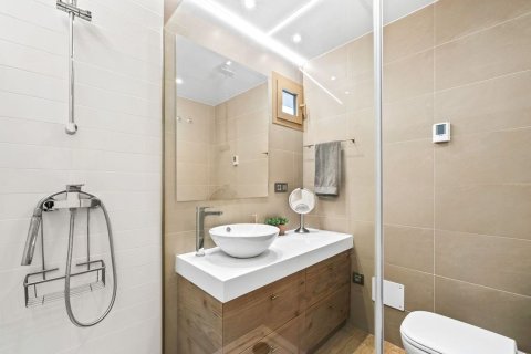 Huoneisto myytävänä Benidorm, Alicante, Espanja, 2 makuuhuonetta, 145 m2 No. 180051 - kuva 16