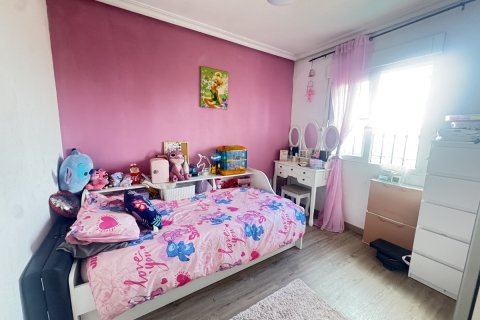 Casa adosada en venta Playa Flamenca II, Alicante, España 4 dormitorios, 85 m2 No. 138514 - foto 17