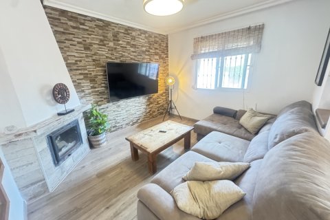 Casa adosada en venta Playa Flamenca II, Alicante, España 4 dormitorios, 85 m2 No. 138514 - foto 4