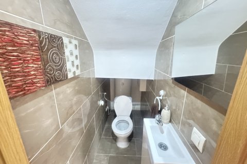 Casa adosada en venta Playa Flamenca II, Alicante, España 4 dormitorios, 85 m2 No. 138514 - foto 10
