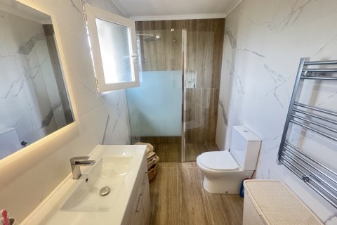 Casa adosada en venta Playa Flamenca II, Alicante, España 4 dormitorios, 85 m2 No. 138514 - foto 13