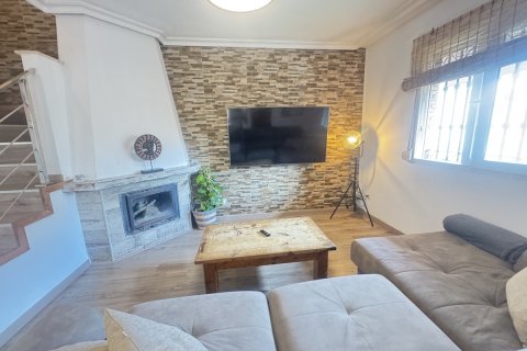 Casa adosada en venta Playa Flamenca II, Alicante, España 4 dormitorios, 85 m2 No. 138514 - foto 5