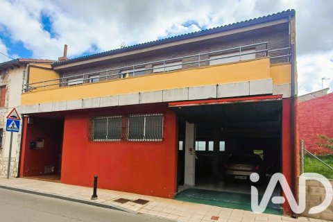House à vendre à Sariegos, Leon, Espagne, 4 chambres, 424 m2 No. 172420 - photo 3