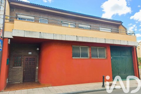 House à vendre à Sariegos, Leon, Espagne, 4 chambres, 424 m2 No. 172420 - photo 2