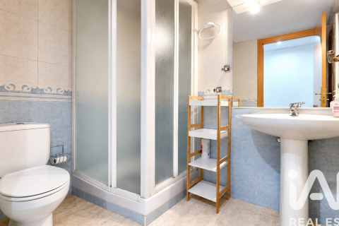 Apartamento en venta en Salou, Tarragona, España 3 dormitorios, 121 m2 No. 172344 - foto 11