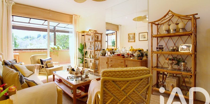 Apartment in Marbella, Malaga, Spain 1 bedroom, 63 sq.m. No. 172419