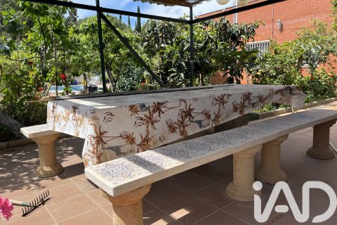House for sale in El Vendrell, Tarragona, Spain 5 bedrooms, 186 sq.m. No. 172347 - photo 24