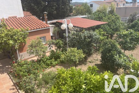 House for sale in El Vendrell, Tarragona, Spain 5 bedrooms, 186 sq.m. No. 172347 - photo 12
