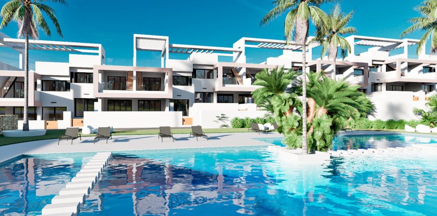 Bungalow in Benidorm, Alicante, Spain 3 bedrooms, 185 sq.m. No. 134601