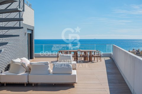 Takvåning i Montgat, Barcelona, Spanien 3 sovrum, 96 kvm. Nr. 157492