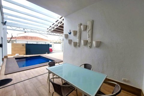 Villa for sale Torre de la Horadada, Alicante, Spain 3 bedrooms, 144 sq.m. No. 115902 - photo 4