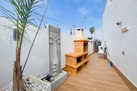Villa for sale Torre de la Horadada, Alicante, Spain 3 bedrooms, 144 sq.m. No. 115902 - photo 5