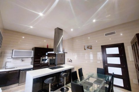 Villa for sale Torre de la Horadada, Alicante, Spain 3 bedrooms, 144 sq.m. No. 115902 - photo 12