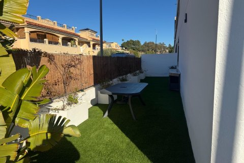 Apartament w Pilar de la Horadada, Alicante, Hiszpania 2 sypialnie, 65 mkw. nr 149866 – zdjęcie 18