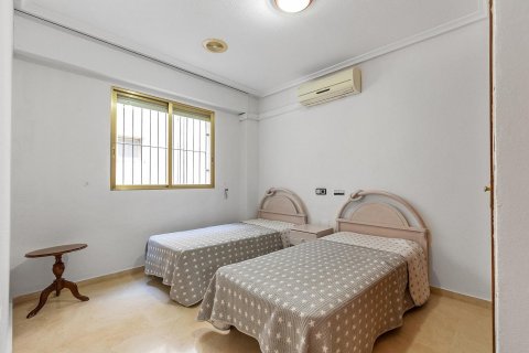 Apartament w Torrevieja, Alicante, Hiszpania 3 sypialnie,  nr 149862 – zdjęcie 19