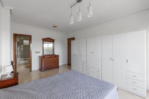 Apartament w Torrevieja, Alicante, Hiszpania 3 sypialnie,  nr 149862 – zdjęcie 24