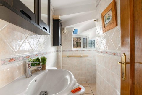 Villa en venta en La Florida, Alicante, España 5 dormitorios, 161 m2 No. 149863 - foto 10