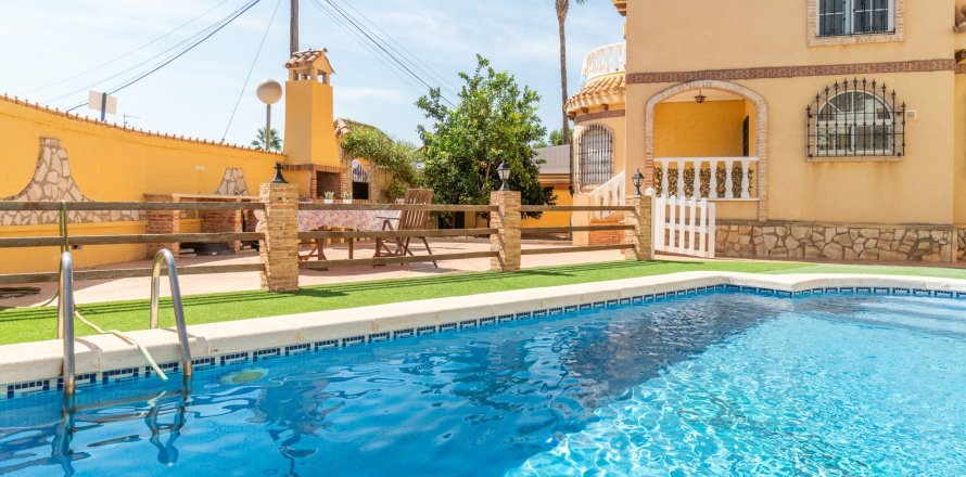 Villa en La Florida, Alicante, España 5 dormitorios, 161 m2 No. 149863